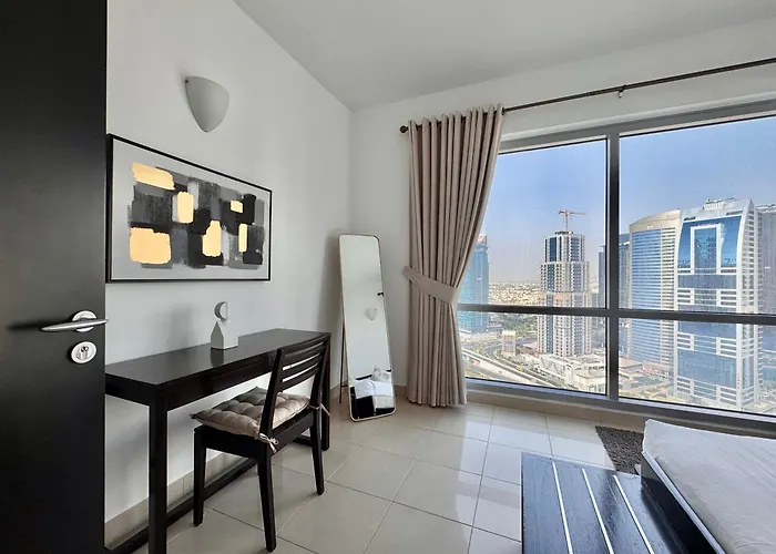 2 Bed Apartment In La Riviera Tower, Dubai Marina Near Metro And Mall, 12-Min Walk To Jbr Beach!