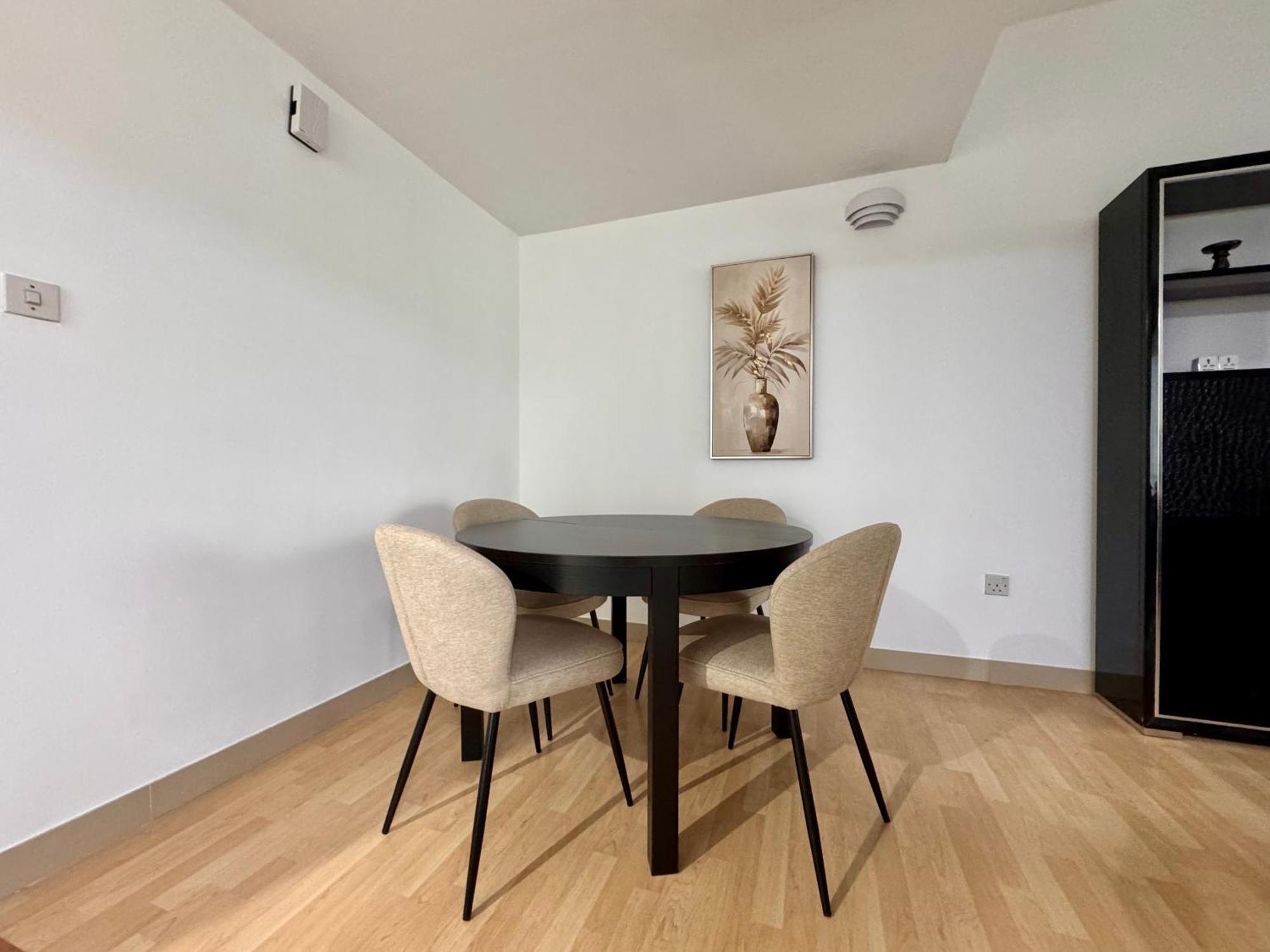 2 Bed In La Riviera Tower, Marina Near Metro And Mall, 12-min Walk To Jbr Beach! Dubai